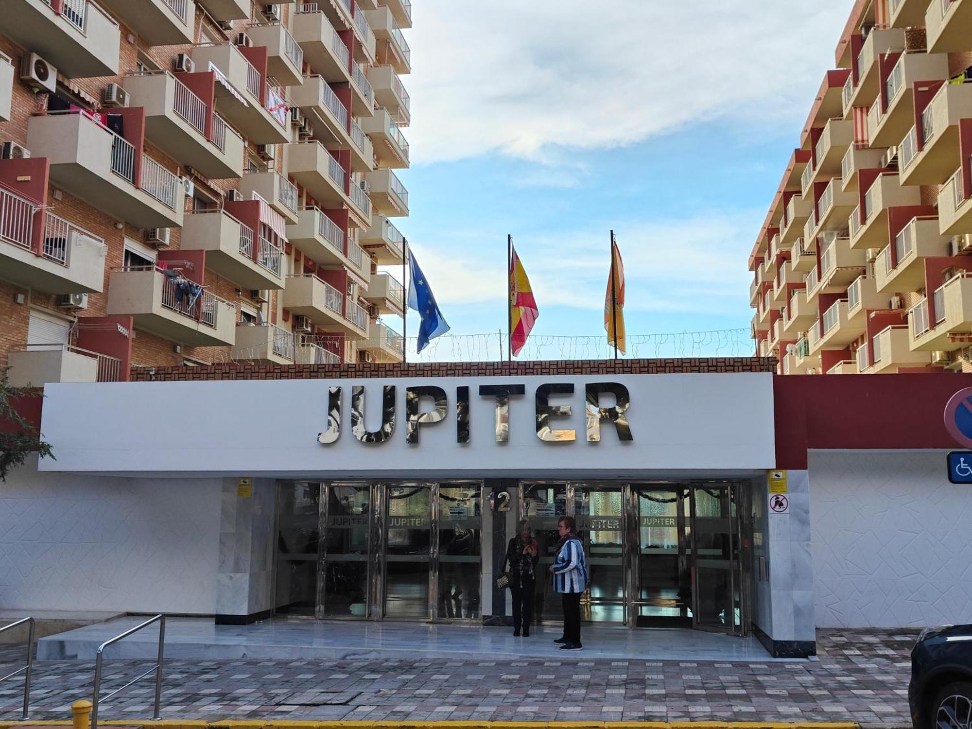 Jupiter Apartment Sea, Pools View ベナルマデナ エクステリア 写真